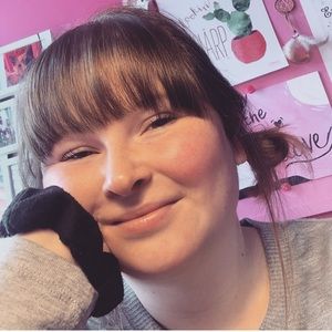 Meet your Posher, Emily!